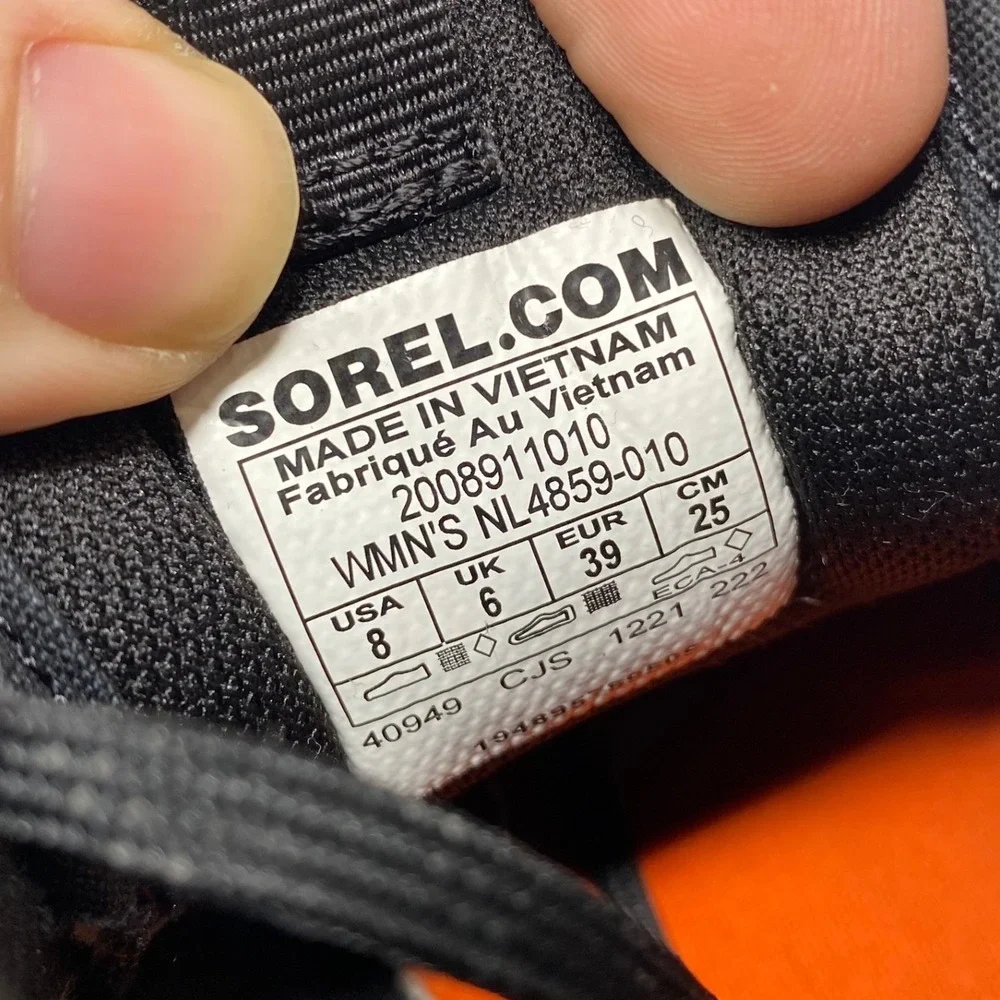 Sorel Kinetic Breakthru Tech Lace Sneakers Chalk Orange NL4859-010‎ Womens 8